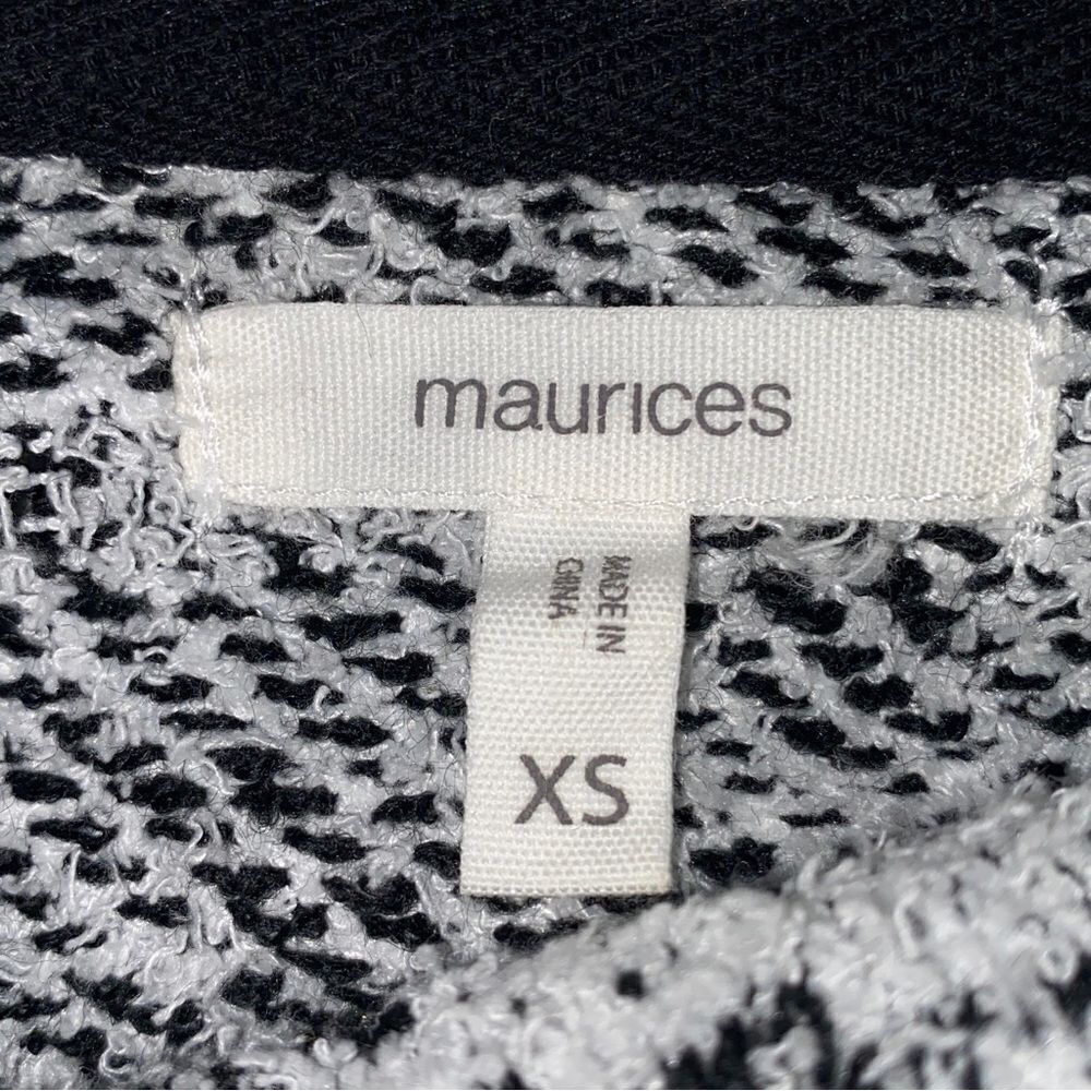 Maurice’s Zebra Pattern Sweater XSmall - Picture 3 of 5